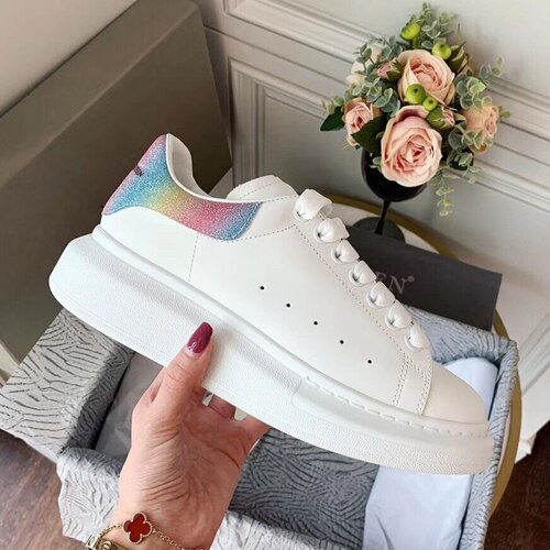 High version of Finard McQueen White shoes Women McQueen leather muffin thick soles increase women's shoes 2019 new autumn shoes