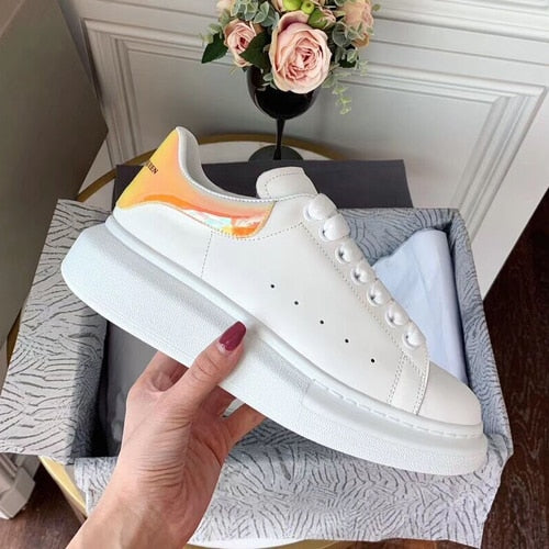 High version of Finard McQueen White shoes Women McQueen leather muffin thick soles increase women's shoes 2019 new autumn shoes