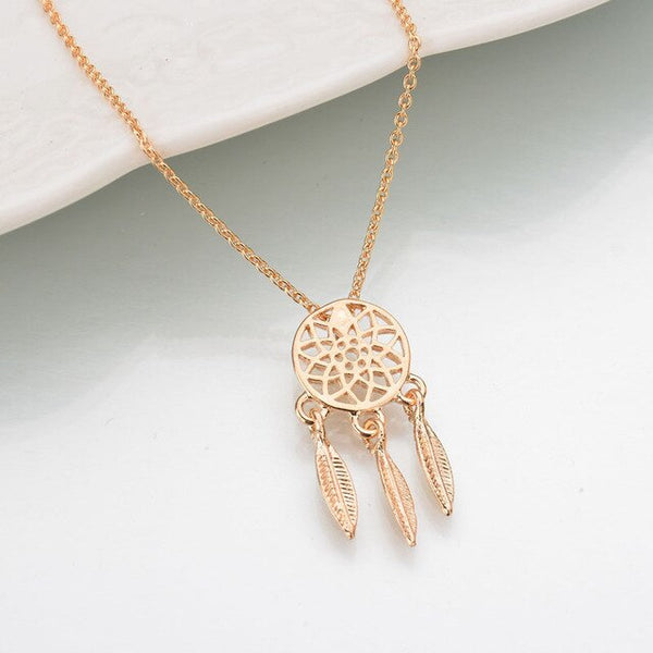 Women's Necklace New Fashion Dream Catcher Series Jewelry Necklace Exquisite Alloy Hollow is Fashion Pendant Jewelry Gift